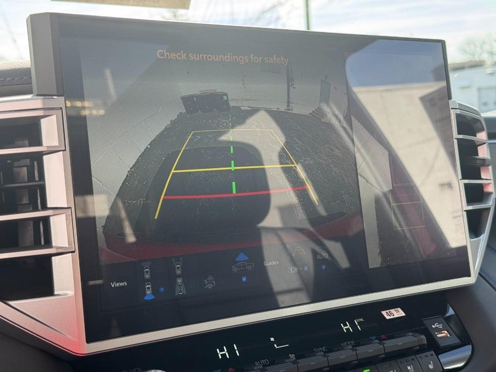 2025 Toyota Tundra i-FORCE MAX Platinum i-FORCE MAX