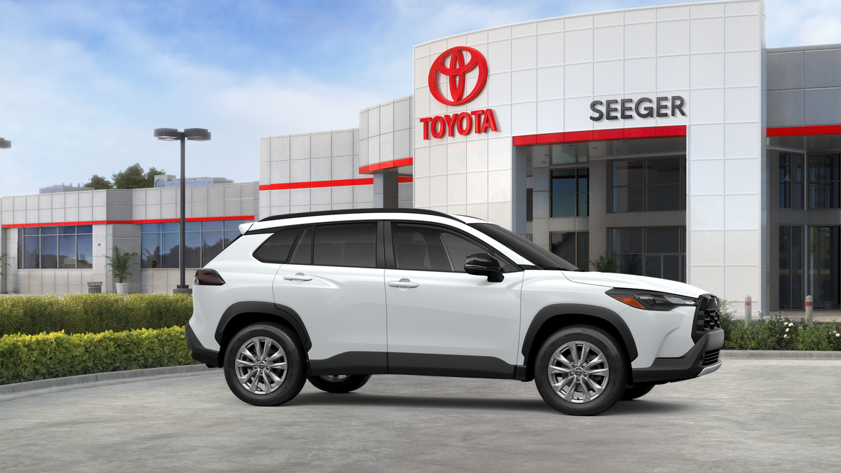 2026 Toyota Corolla Cross LE