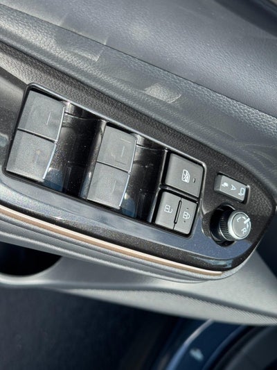 2026 Toyota Crown Signia Limited AWD (Natl)