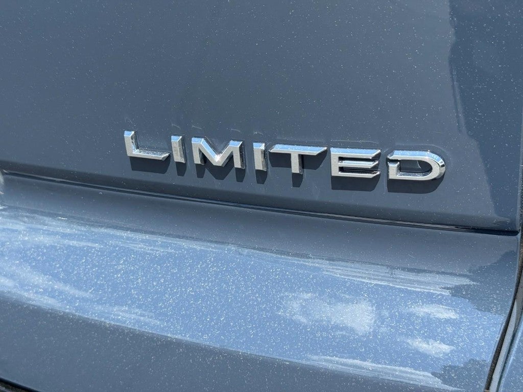 2026 Toyota Crown Signia Limited AWD (Natl)