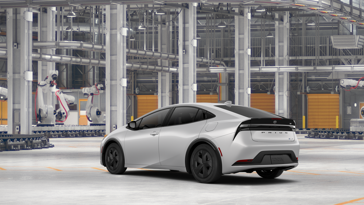 2027 Toyota Prius Plug-in SE